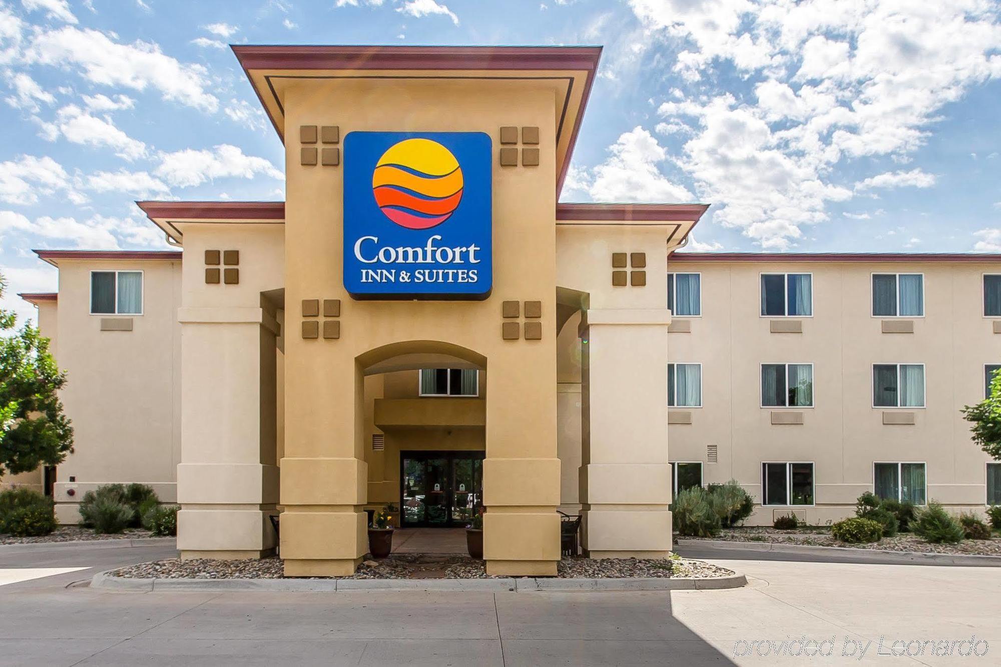 Comfort Inn & Suites Райфл Экстерьер фото