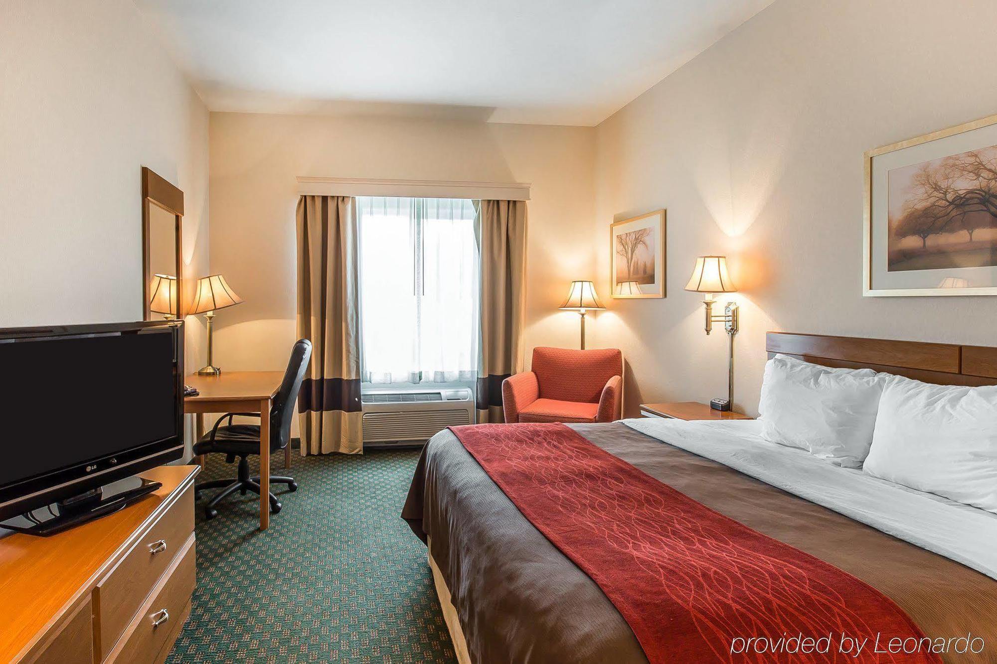 Comfort Inn & Suites Райфл Экстерьер фото