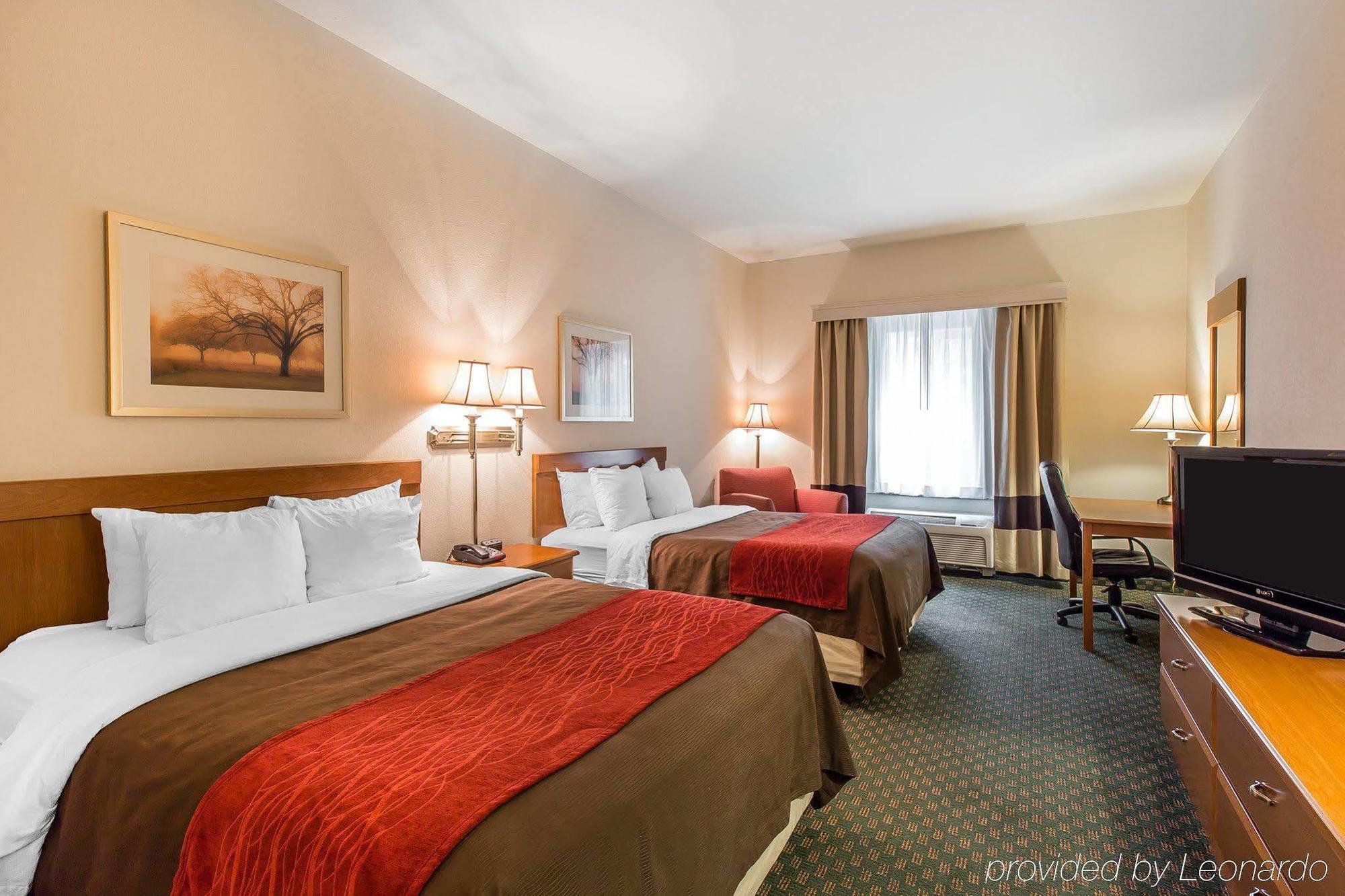 Comfort Inn & Suites Райфл Экстерьер фото