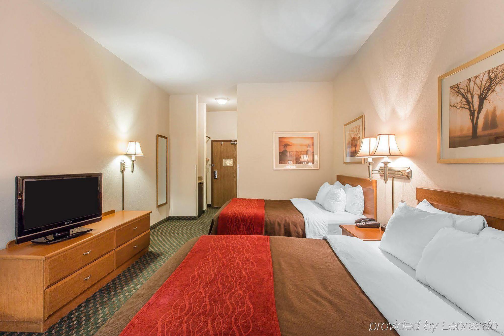 Comfort Inn & Suites Райфл Экстерьер фото