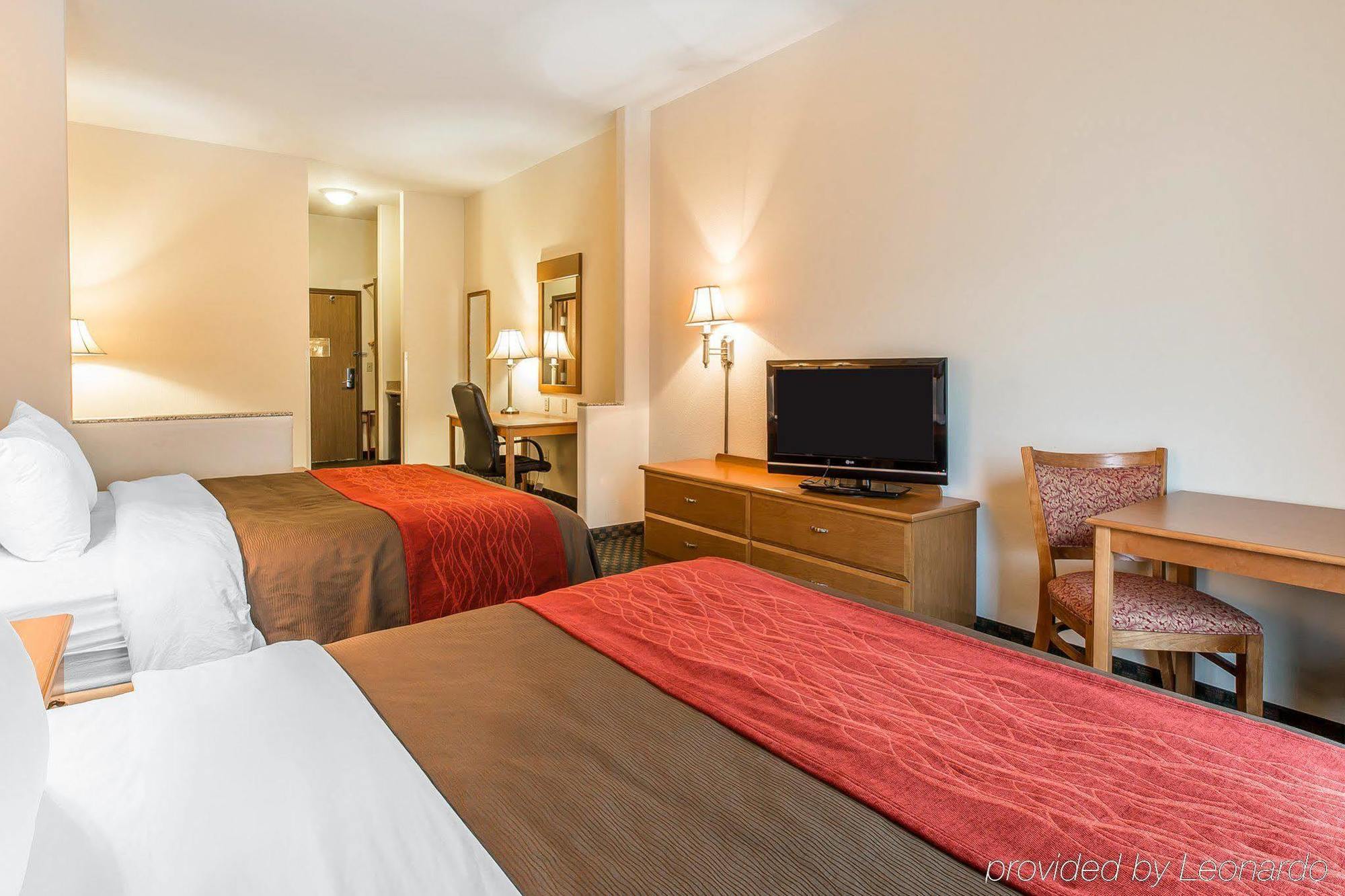 Comfort Inn & Suites Райфл Экстерьер фото