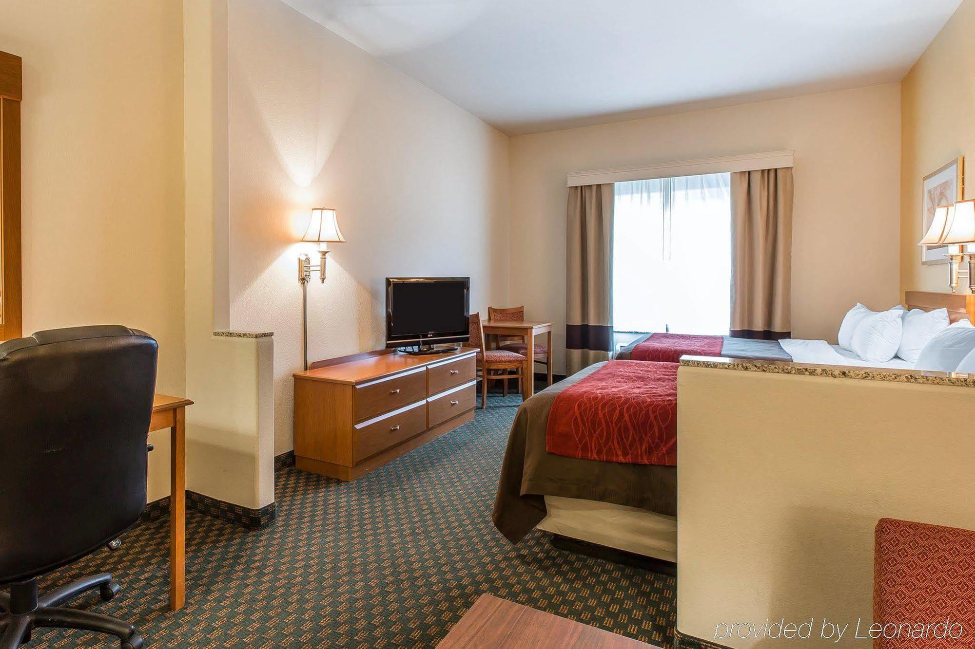 Comfort Inn & Suites Райфл Экстерьер фото